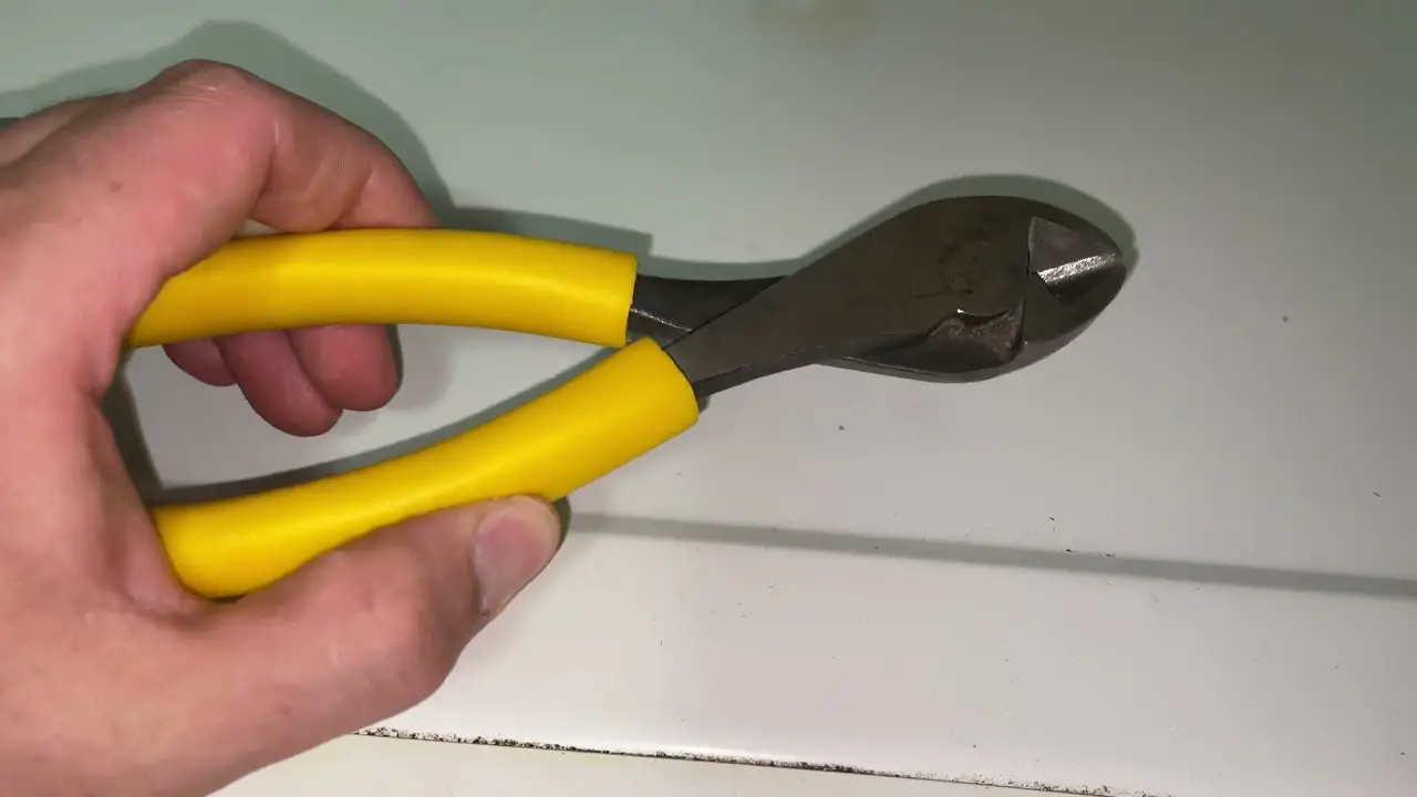 How to Sharpen Wire Cutters